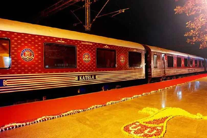 Luxury Rajasthan Train Tour Packages
