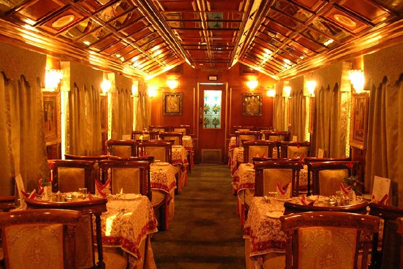Rajasthan Palace on Wheels Tour package